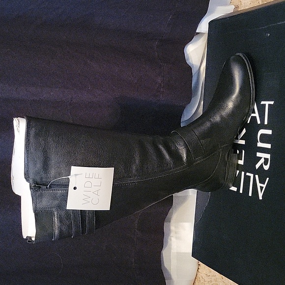 Wide Calf Black Knee High Boots - Picture 5 of 10